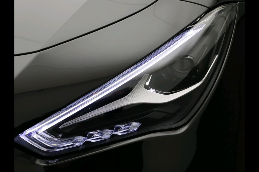 Mercedes-Benz CLA-Klasse Shooting Brake 250 e Star Edition AMG Line | Night Pakket | Sfeerverlichting | Ledkoplampen | Apple CarPlay | Keyless-Go | Inclusief 24 maanden MB Certified garantie voor Europa.