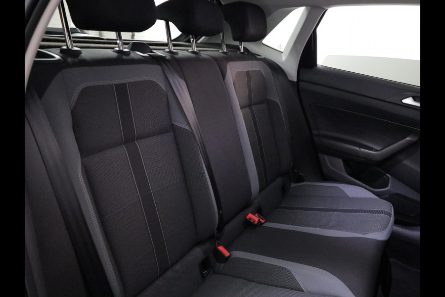 Volkswagen Polo 1.0 TSI Style 95 pk | Navigatie via App | Parkeersensoren | Achteruitrijcamera | Keyless | Stoelverwarming |