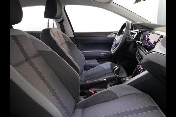 Volkswagen Polo 1.0 TSI Style 95 pk | Navigatie via App | Parkeersensoren | Achteruitrijcamera | Keyless | Stoelverwarming |