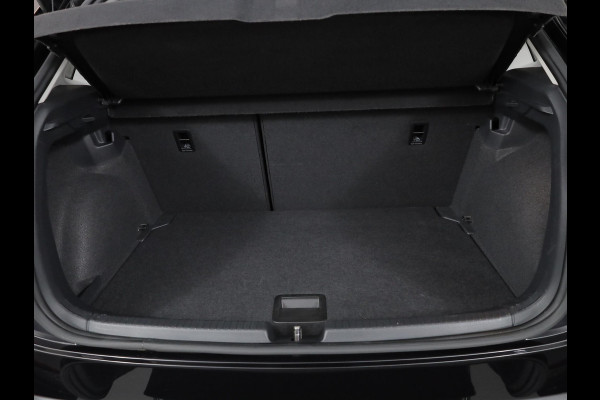 Volkswagen Polo 1.0 TSI Style 95 pk | Navigatie via App | Parkeersensoren | Achteruitrijcamera | Keyless | Stoelverwarming |