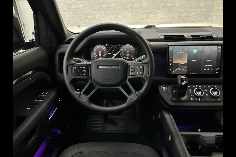 Land Rover Defender 110 2.0 P300e 110 X-Dynamic HSE | Black-Optic | Panorama | 360 Camera | Meridian | Trekhaak | Luchtvering | ACC | Stoelventilatie | Cold-Climate Pack | Leder | Head-Up | Keyless-Entry | Luchtvering | 22'' | Memory | Interieurdelen Leder | Standkachel | Dodehoek |
