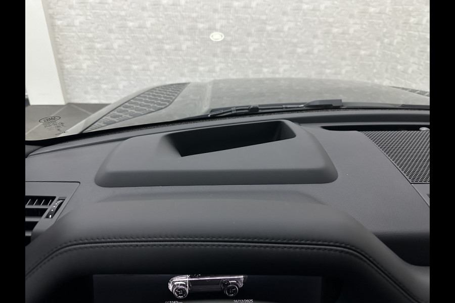 Land Rover Defender 110 2.0 P300e 110 X-Dynamic HSE | Black-Optic | Panorama | 360 Camera | Meridian | Trekhaak | Luchtvering | ACC | Stoelventilatie | Cold-Climate Pack | Leder | Head-Up | Keyless-Entry | Luchtvering | 22'' | Memory | Interieurdelen Leder | Standkachel | Dodehoek |