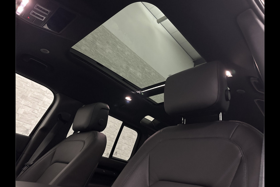 Land Rover Defender 110 2.0 P300e 110 X-Dynamic HSE | Black-Optic | Panorama | 360 Camera | Meridian | Trekhaak | Luchtvering | ACC | Stoelventilatie | Cold-Climate Pack | Leder | Head-Up | Keyless-Entry | Luchtvering | 22'' | Memory | Interieurdelen Leder | Standkachel | Dodehoek |