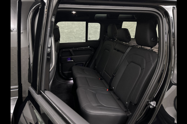 Land Rover Defender 110 2.0 P300e 110 X-Dynamic HSE | Black-Optic | Panorama | 360 Camera | Meridian | Trekhaak | Luchtvering | ACC | Stoelventilatie | Cold-Climate Pack | Leder | Head-Up | Keyless-Entry | Luchtvering | 22'' | Memory | Interieurdelen Leder | Standkachel | Dodehoek |