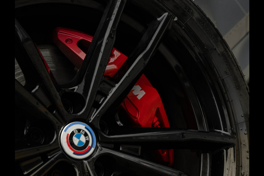 BMW 3 Serie Touring 330e xDrive - M-Sport Pro - Individual In+Exterieur - Pano - Trekhaak - Memoryzetel
