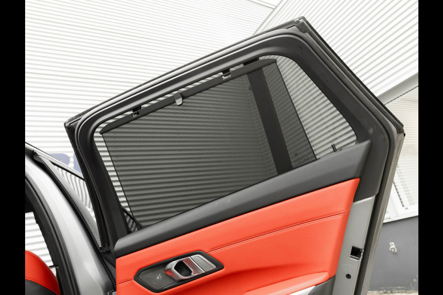 BMW 3 Serie Touring 330e xDrive - M-Sport Pro - Individual In+Exterieur - Pano - Trekhaak - Memoryzetel