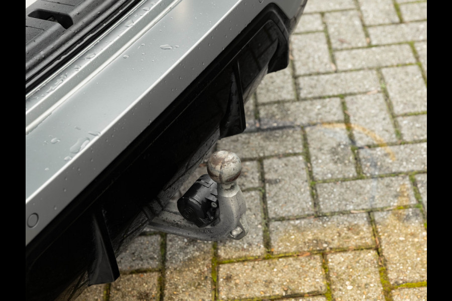 BMW 3 Serie Touring 330e xDrive - M-Sport Pro - Individual In+Exterieur - Pano - Trekhaak - Memoryzetel