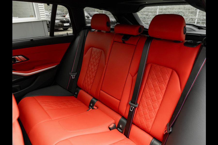 BMW 3 Serie Touring 330e xDrive - M-Sport Pro - Individual In+Exterieur - Pano - Trekhaak - Memoryzetel