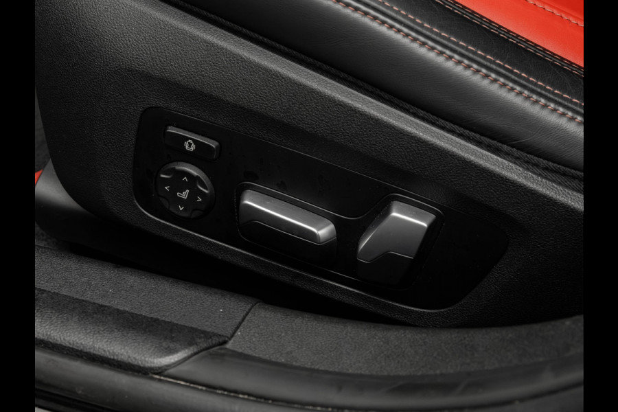 BMW 3 Serie Touring 330e xDrive - M-Sport Pro - Individual In+Exterieur - Pano - Trekhaak - Memoryzetel