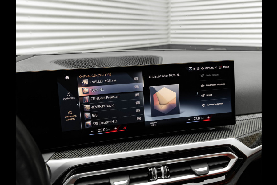 BMW 3 Serie Touring 330e xDrive - M-Sport Pro - Individual In+Exterieur - Pano - Trekhaak - Memoryzetel