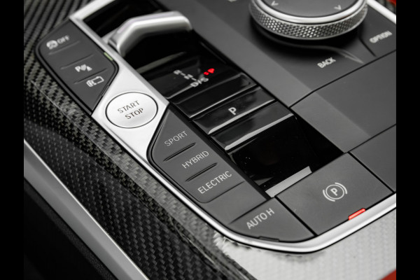 BMW 3 Serie Touring 330e xDrive - M-Sport Pro - Individual In+Exterieur - Pano - Trekhaak - Memoryzetel