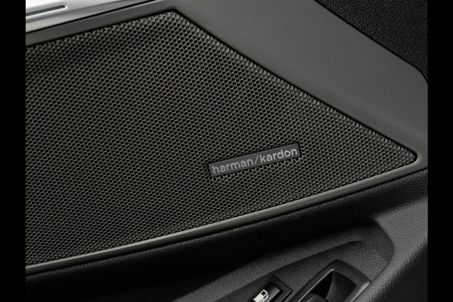 BMW 3 Serie Touring 330e xDrive - M-Sport Pro - Individual In+Exterieur - Pano - Trekhaak - Memoryzetel