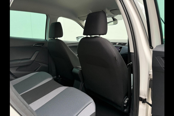 Seat Arona 1.0 TSI Style Business Intense | Carplay | Camera | Adaptieve cruise control | Dodehoek spiegels