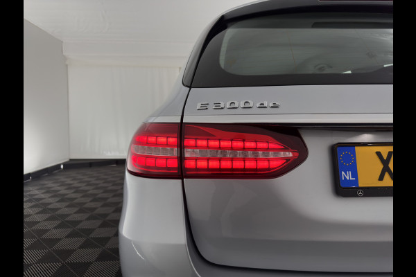 Mercedes-Benz E-Klasse Estate 300 de Luxury Line ( Plug-in ) (INCL-BTW) Aut. *LEATHER | FULL-LED | WIDESCREEN-COCKPIT | BLIND-SPOT | AMBIENT-LIGHT | HEATED-SPORTSEATS | CAMERA | DAB+ | NAVI-FULLMAP | PDC | ADAPTIVE-CRUISE | ECC | 18''ALU*