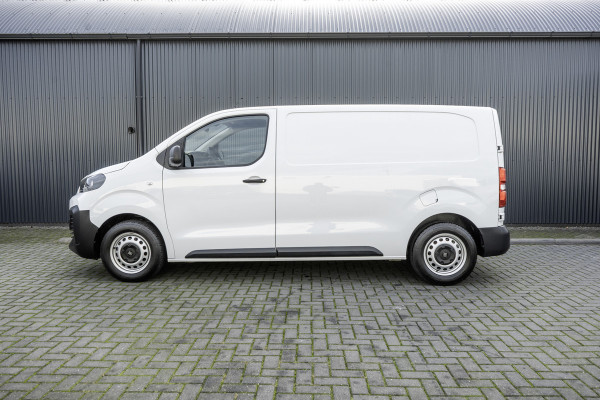 Fiat Scudo 1.5 Diesel 120PK L2H1 | NW Model | Carplay | Cruise | Digital Display | PDC + Camera | 3-Zits
