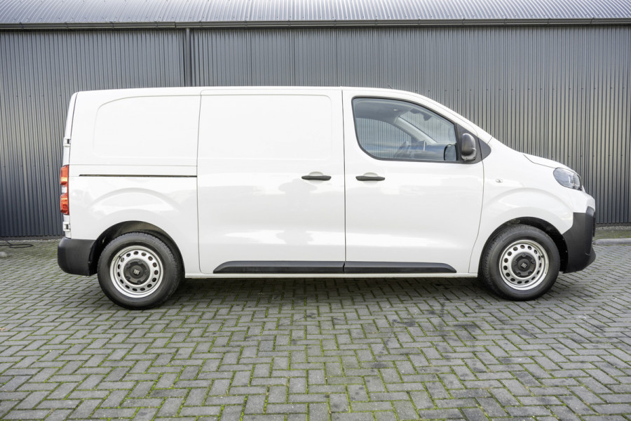 Fiat Scudo 1.5 Diesel 120PK L2H1 | NW Model | Carplay | Cruise | Digital Display | PDC + Camera | 3-Zits