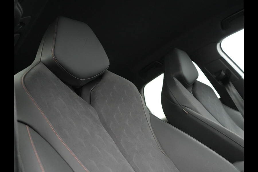 CUPRA Terramar 1.5 TSI e-Hybrid Business DSG Plug In Hybrid 204pk PHEV | Adaptive Cruise | Head Up | 360 Camera | Alcantara Sportstoelen Memory | Matrix LED | Stuurverwarming | Sfeerverlichting | Virtual |