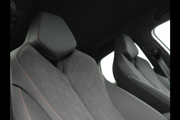 CUPRA Terramar 1.5 TSI e-Hybrid Business DSG Plug In Hybrid 204pk PHEV | Adaptive Cruise | Head Up | 360 Camera | Alcantara Sportstoelen Memory | Matrix LED | Stuurverwarming | Sfeerverlichting | Virtual |