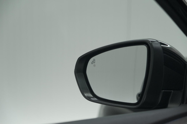 Peugeot 3008 136 Hybrid e-DCS6 GT | 360 Camera | Adaptieve Cruise Control | Elektrische Kofferklep | Stoelverwarming