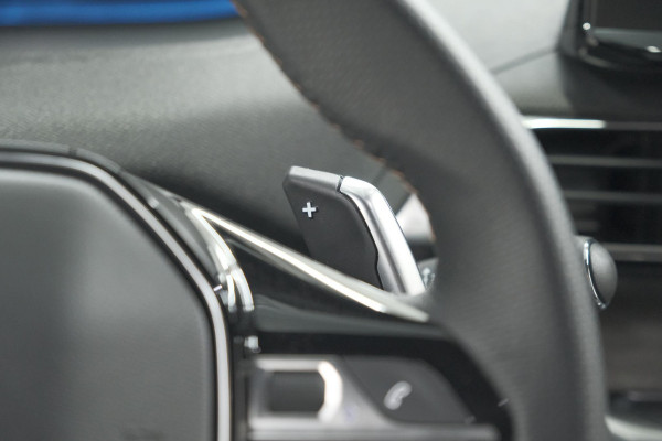 Peugeot 3008 136 Hybrid e-DCS6 GT | 360 Camera | Adaptieve Cruise Control | Elektrische Kofferklep | Stoelverwarming