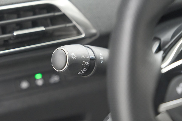 Peugeot 3008 136 Hybrid e-DCS6 GT | 360 Camera | Adaptieve Cruise Control | Elektrische Kofferklep | Stoelverwarming