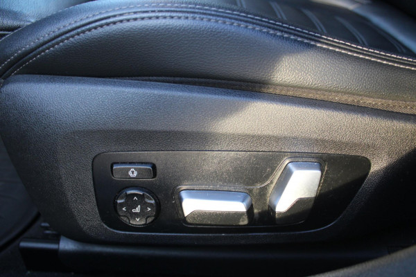 BMW 3-serie 330i M-Sport | Pano | ACC | Memory | Laser | HUD