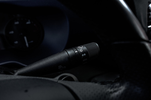 Iveco Daily 35C16 | Bakwagen met Laadklep | Automaat | Climatic | Cruise