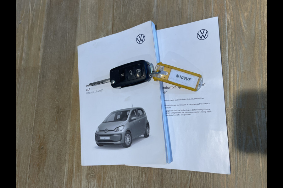 Volkswagen up! 1.0 Airco - Alarm klasse 1 - Bluetooth - Elektrische ramen voor - Radio - Rijstrooksensor - Start/stop systeem - Centrale deurvergrendeling met afstandsbediening