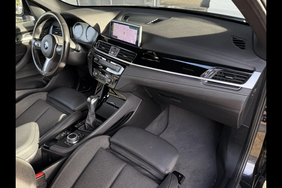 BMW X1 xDrive25e M SPORT | SPORTSTOELEN | TREKHAAK | STOELVERWARMING |