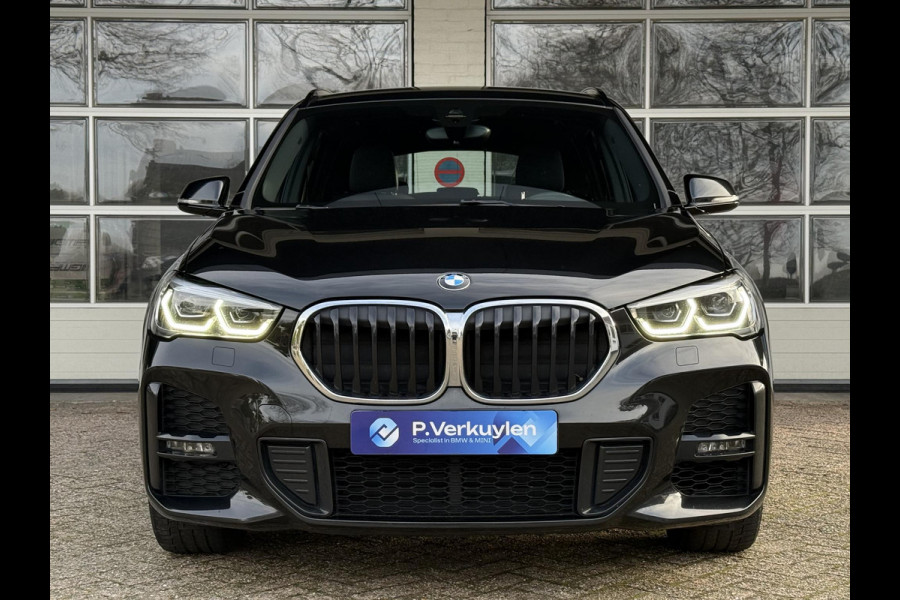 BMW X1 xDrive25e M SPORT | SPORTSTOELEN | TREKHAAK | STOELVERWARMING |