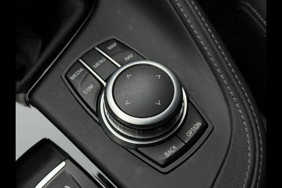 BMW X1 xDrive25e M SPORT | SPORTSTOELEN | TREKHAAK | STOELVERWARMING |