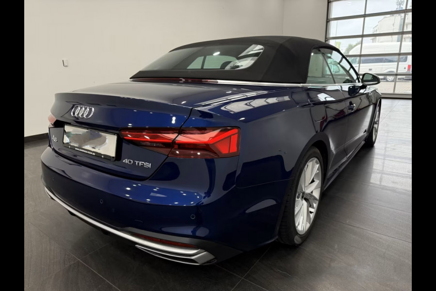 Audi A5 Cabriolet 40 Tfsi S-Tronic (150kW/204pk) ** MATRIX, LEDER, VIRTUAL, NEKVERW, 18-inch LMV, ADAPT. CRUISE ** 1e EIG - € 25.700,= onder NP ** ** INFORMEER OOK NAAR ONZE AANTREKKELIJKE FINANCIAL-LEASE TARIEVEN **