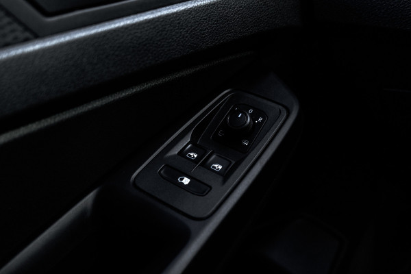 Volkswagen Caddy Cargo Maxi 2.0TDI 122PK | Leder | Virtual Cockpit | Camera | Carplay | Led | Side-bars 2.0 TDI 1st Edition