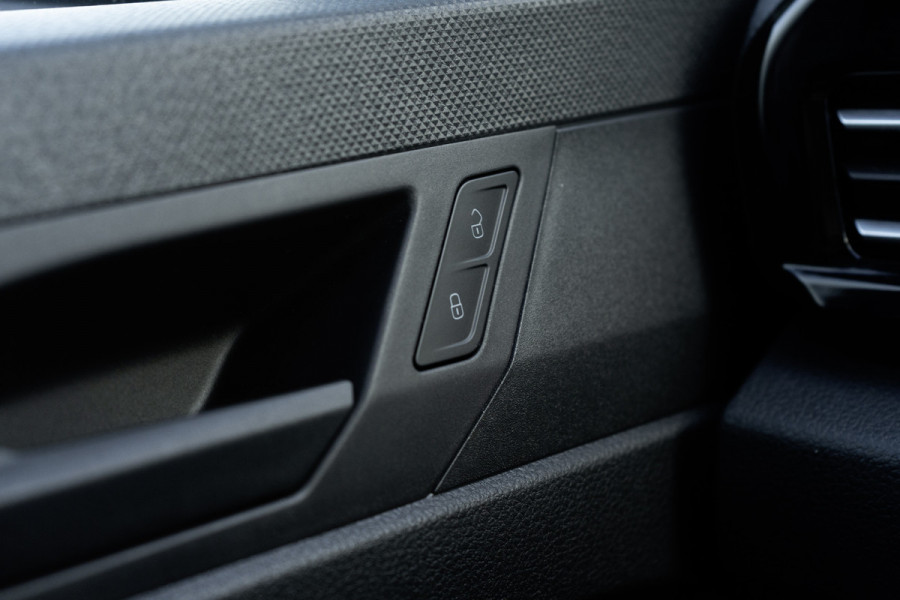 Volkswagen Caddy Cargo Maxi 2.0TDI 122PK | Leder | Virtual Cockpit | Camera | Carplay | Led | Side-bars 2.0 TDI 1st Edition