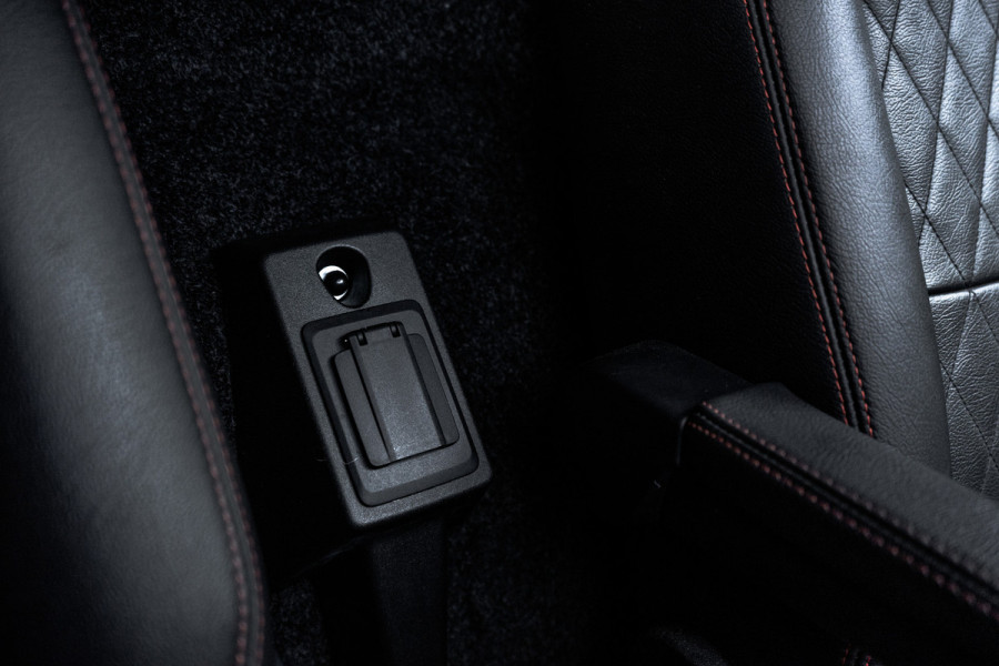 Volkswagen Caddy Cargo Maxi 2.0TDI 122PK | Leder | Virtual Cockpit | Camera | Carplay | Led | Side-bars 2.0 TDI 1st Edition