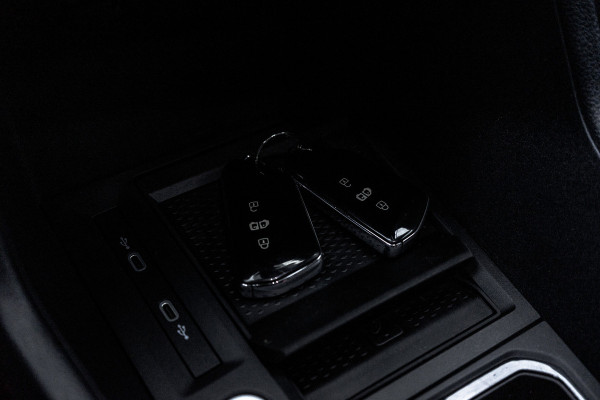 Volkswagen Caddy Cargo Maxi 2.0TDI 122PK | Leder | Virtual Cockpit | Camera | Carplay | Led | Side-bars 2.0 TDI 1st Edition