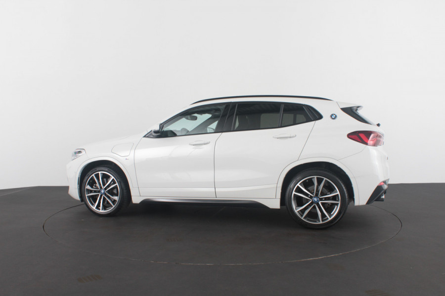 BMW X2 xDrive 25e M Sport 220pk/Pano.schuif/Memory/19 inch/Shadow-Line