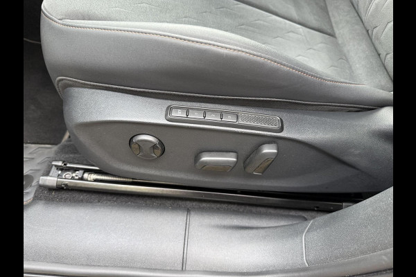 CUPRA Terramar 1.5 TSI e-Hybrid Business Elektrische stoelen stoelstuurverw.