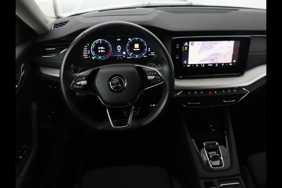 Škoda Octavia 1.4 TSI iV PHEV Business Edition | Head-Up | Stoelverwarming | Adaptive cruise | Camera | Carplay | Sfeerverlichting | Massage | Achterbankverwarming | Navigatie | PHEV | Plug In