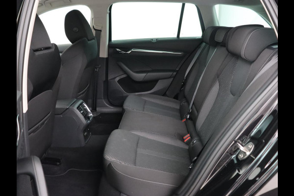 Škoda Octavia 1.4 TSI iV PHEV Business Edition | Head-Up | Stoelverwarming | Adaptive cruise | Camera | Carplay | Sfeerverlichting | Massage | Achterbankverwarming | Navigatie | PHEV | Plug In