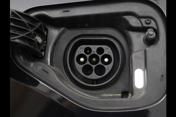 Škoda Octavia 1.4 TSI iV PHEV Business Edition | Head-Up | Stoelverwarming | Adaptive cruise | Camera | Carplay | Sfeerverlichting | Massage | Achterbankverwarming | Navigatie | PHEV | Plug In