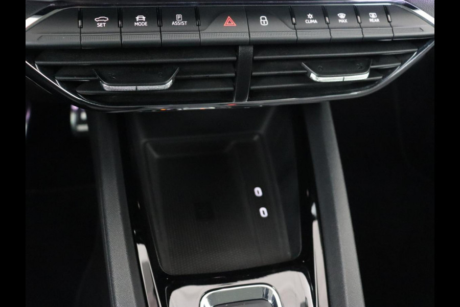 Škoda Octavia 1.4 TSI iV PHEV Business Edition | Head-Up | Stoelverwarming | Adaptive cruise | Camera | Carplay | Sfeerverlichting | Massage | Achterbankverwarming | Navigatie | PHEV | Plug In