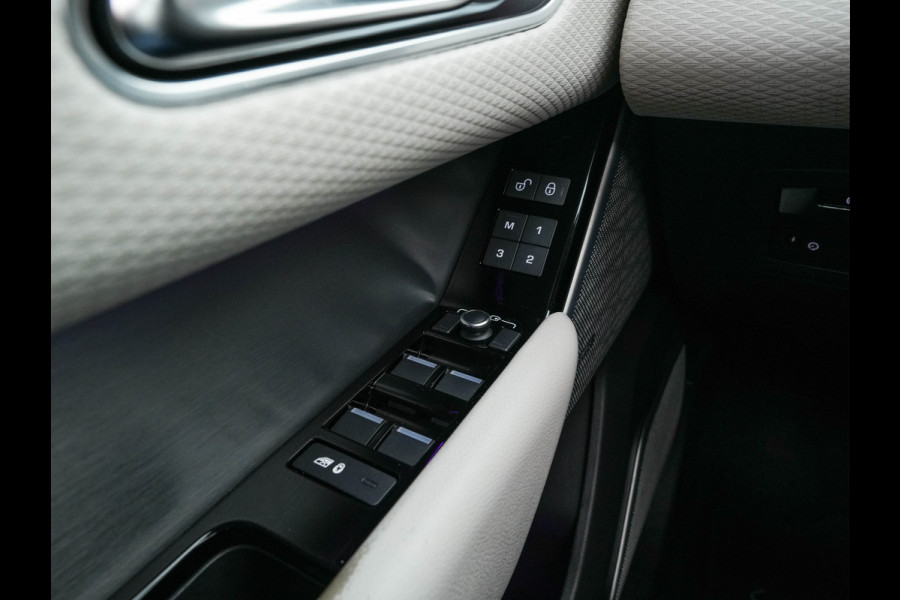 Land Rover Range Rover Velar 3.0 V6 AWD HSE Aut. *PANO | LEATHER | FULL-LED | MEMORY-PACK | BLIND-SPOT | MERIDIAN-SURROUND | DIGI-COCKPIT | CAMERA | KEYLESS | HEATED-COMFORTSEATS | PRIVACY-GLASS | SHIFT-PADDLES | 21 "ALU*
