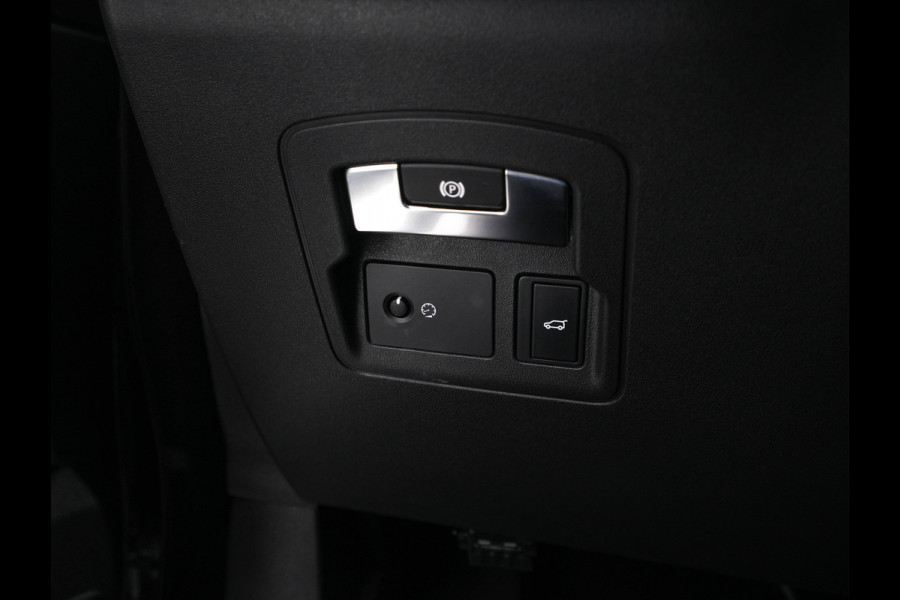 Land Rover Range Rover Velar 3.0 V6 AWD HSE Aut. *PANO | LEATHER | FULL-LED | MEMORY-PACK | BLIND-SPOT | MERIDIAN-SURROUND | DIGI-COCKPIT | CAMERA | KEYLESS | HEATED-COMFORTSEATS | PRIVACY-GLASS | SHIFT-PADDLES | 21 "ALU*