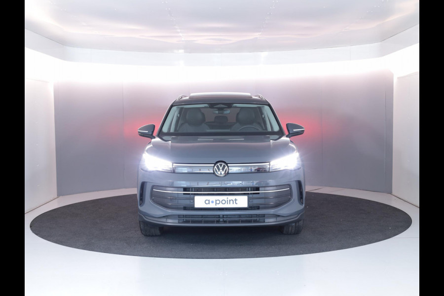 Volkswagen Tiguan 1.5 eTSI Life Edition 150 PK DSG | Verlengde garantie | Panorama dak | Trekhaak uitklapbaar | 20 "LM velgen |