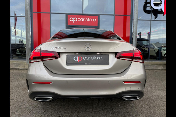Mercedes-Benz A-Klasse 250 e AMG /Panorama/ Memory
