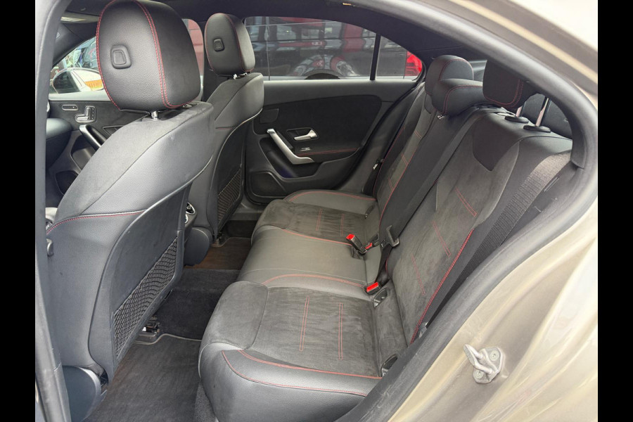 Mercedes-Benz A-Klasse 250 e AMG /Panorama/ Memory