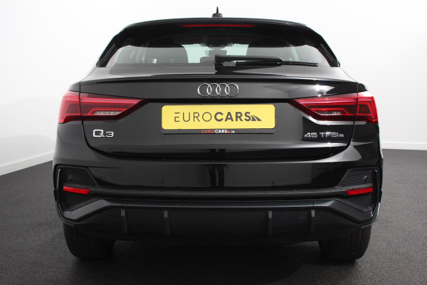 Audi Q3 Sportback 45 TFSI e 245pk PHEV S-tronic Attitude Navigatie Parkeersensoren Adaptive Cruise Control Stoelverwarming Ledverlichting Virtual Cockpit Climate Control