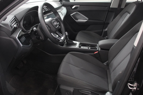 Audi Q3 Sportback 45 TFSI e 245pk PHEV S-tronic Attitude Navigatie Parkeersensoren Adaptive Cruise Control Stoelverwarming Ledverlichting Virtual Cockpit Climate Control