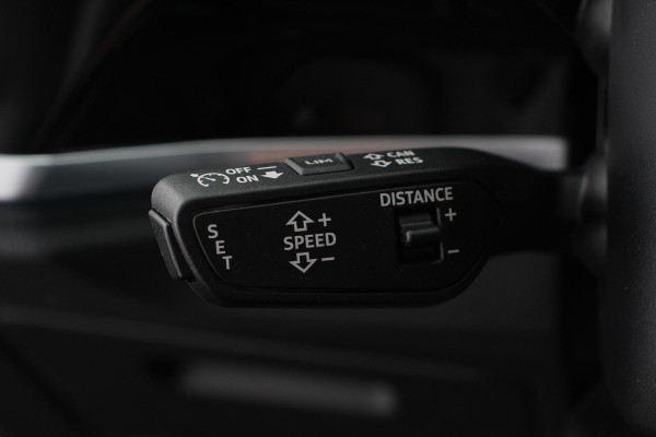 Audi Q3 Sportback 45 TFSI e 245pk PHEV S-tronic Attitude Navigatie Parkeersensoren Adaptive Cruise Control Stoelverwarming Ledverlichting Virtual Cockpit Climate Control